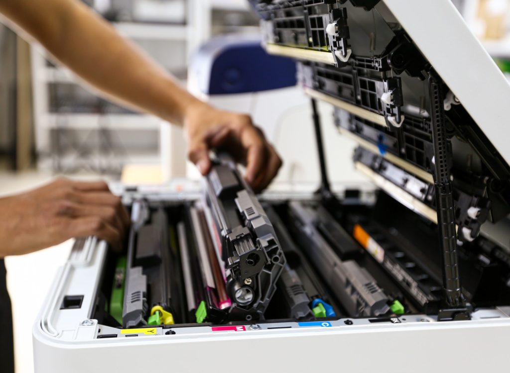 Technician,Hand,Open,Cover,Printer,Photocopier,Or,Photocopy,To,Replace Technician,Hand,Open,Cover,Printer,Photocopier,Or,Photocopy,To,Replace